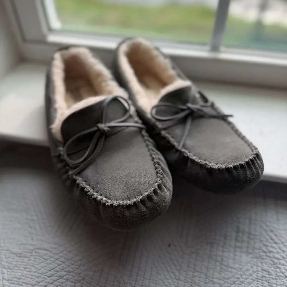 UGG Men’s Corvin Loafer Slippers Size 9 EUC